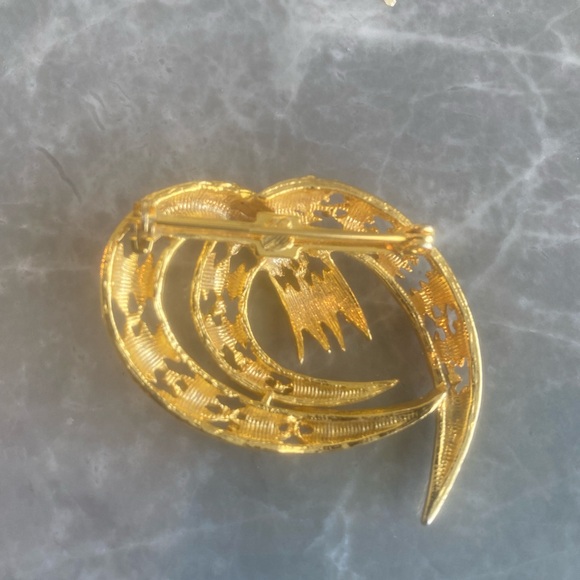 Brooch for women’s - Picture 2 of 2